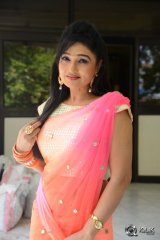 Ramya Sri Interview About O Malli